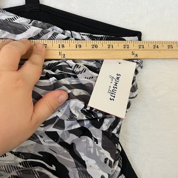 NWT Swimsuits For All One Piece Gray Black Graphic Criss Cross High Neck sz 32 - Picture 7 of 16